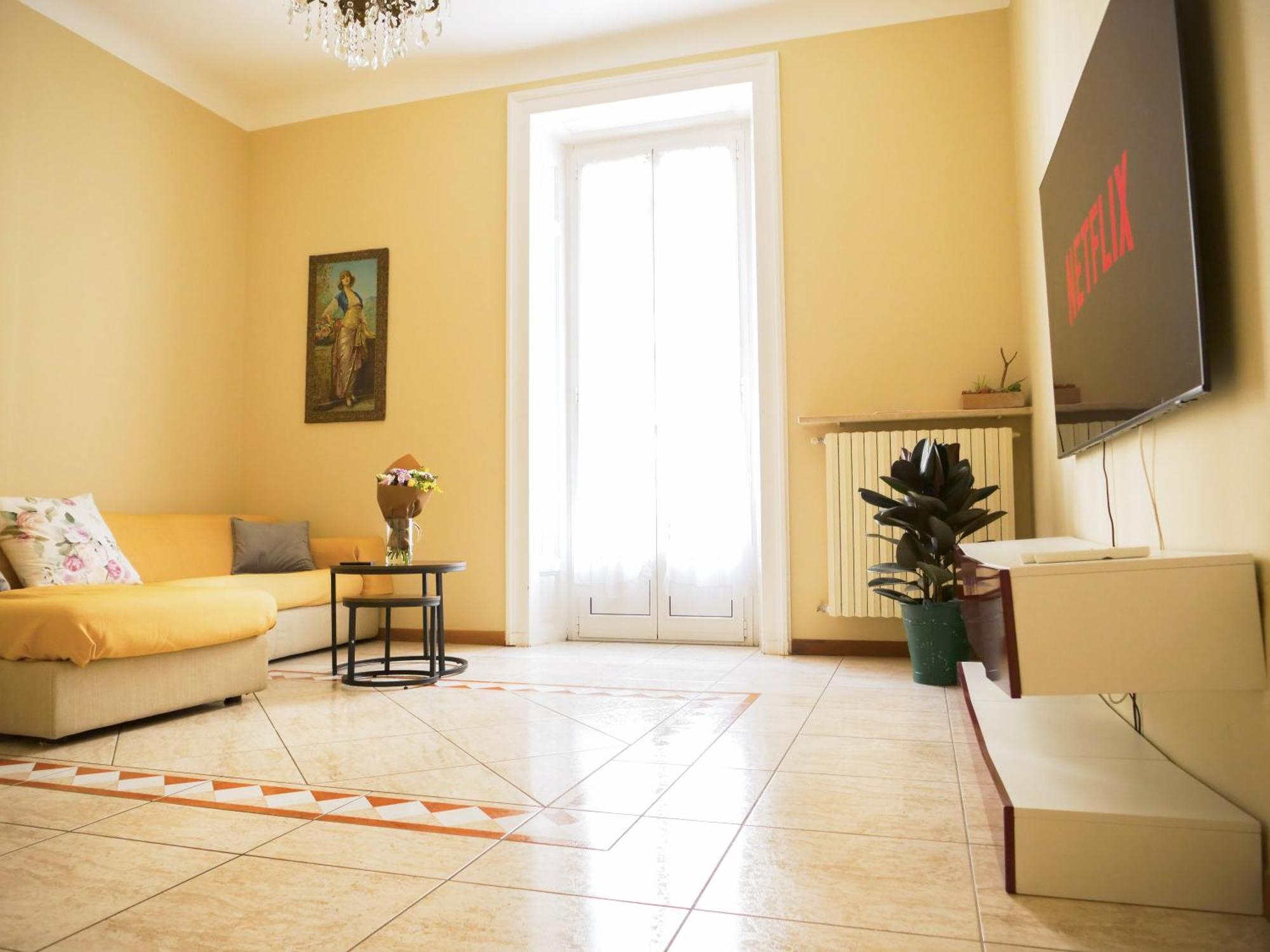 Wonderful Downtown Apartment-Hd Netflix, King-Size Bed, Two Minutes' Walk From Metro Милан Экстерьер фото